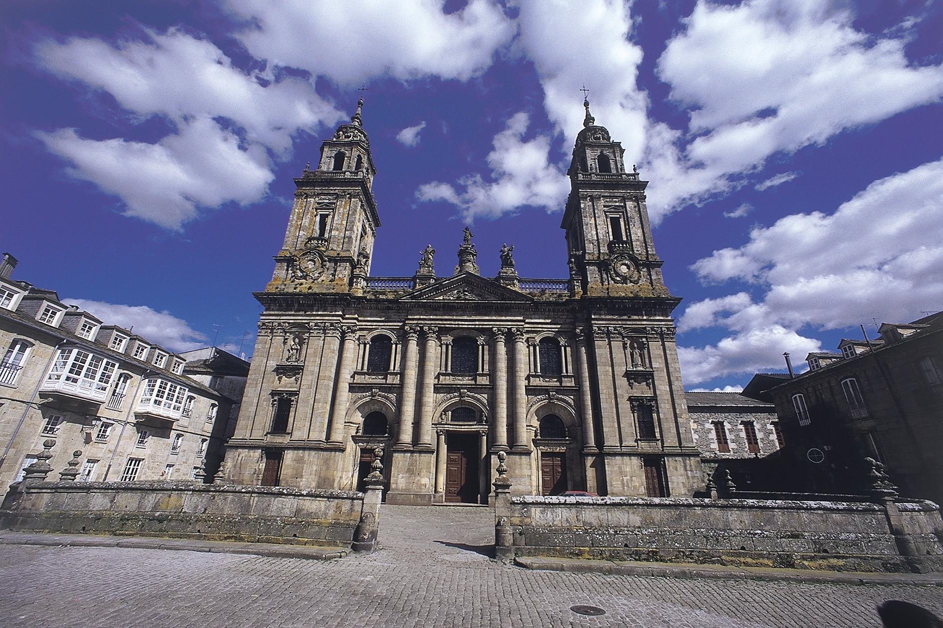 8CPR2d-Catedral-de-Lugo2.jpg