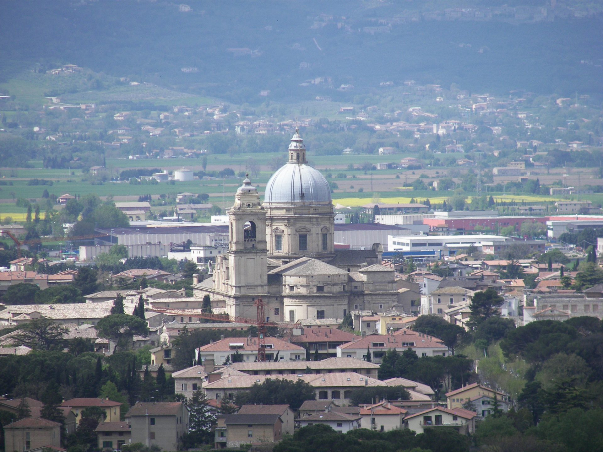 Basilica-of-Santa-Maria-degli-Angeli-in-Porziuncola-1.jpg