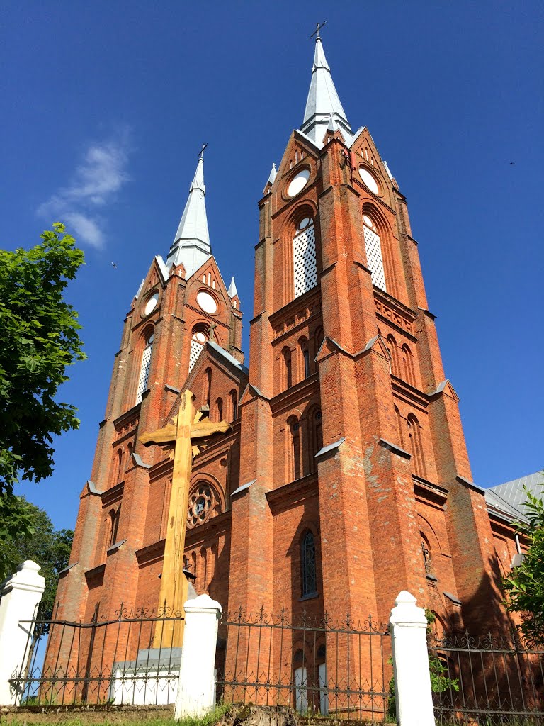 Vilkijos-Šv.-Jurgio-bažnyčia_St-George-Church-in-Vilkija.jpg.jpg